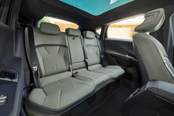 Немцы представили купеобразный электрический кроссовер BMW iX4