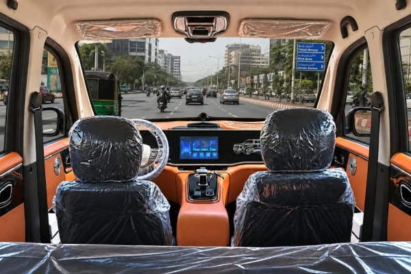 Nora Metro из Пакистана: «клон» минивэнов Toyota с электромотором на 5,5 л.с. Nora Metro из Пакистана: «клон» минивэнов Toyota с электромотором на 5,5 л.с.