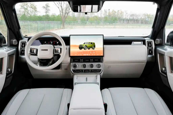 Компания Chery представила брутальный гибридный кроссовер iCar V25 Компания Chery представила брутальный гибридный кроссовер iCar V25