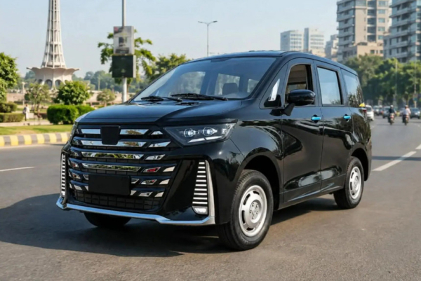 Nora Metro из Пакистана: «клон» минивэнов Toyota с электромотором на 5,5 л.с. Nora Metro из Пакистана: «клон» минивэнов Toyota с электромотором на 5,5 л.с.