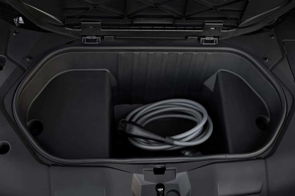 Немцы представили купеобразный электрический кроссовер BMW iX4