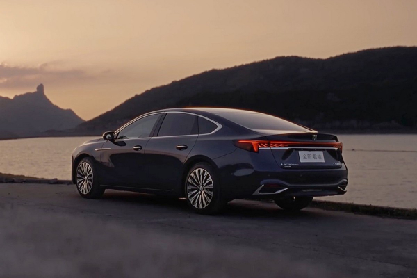 Рестайлинговый Buick LaCrosse: прежние стиль и мотор, новый интерьер Рестайлинговый Buick LaCrosse: прежние стиль и мотор, новый интерьер
