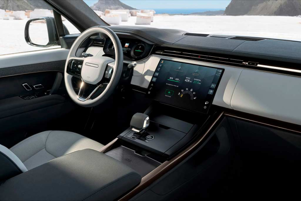 В гамме Range Rover Sport появилась электрическая модификация Electic