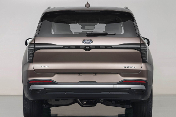 Рестайлинговый Ford Edge L: официальные изображения Рестайлинговый Ford Edge L: официальные изображения
